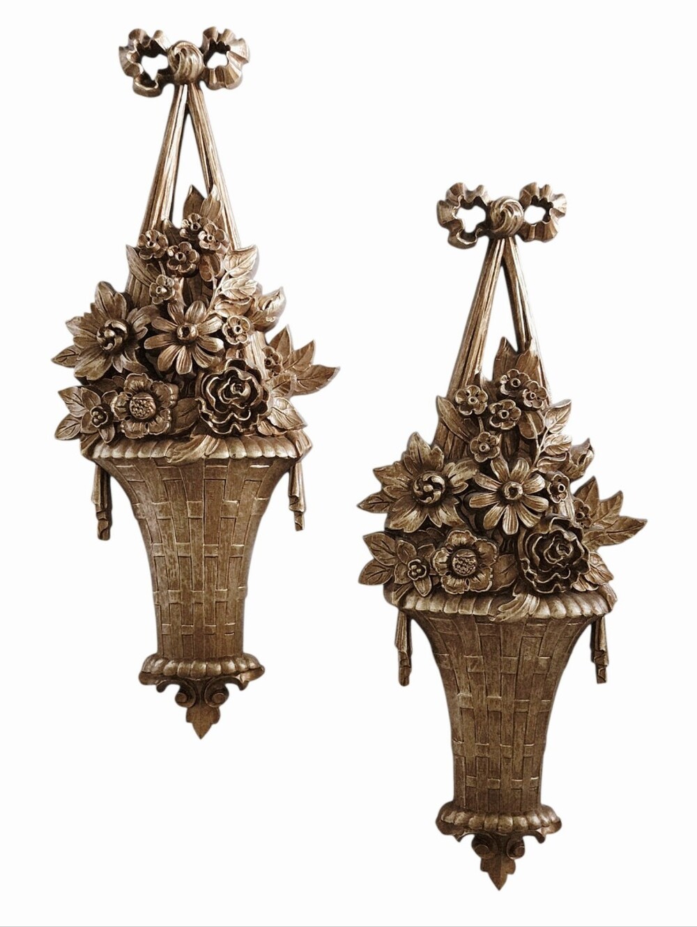 Vintage MCM Syroco Hollywood Regency Pair Of Gold Flower Basket Wall Plaques